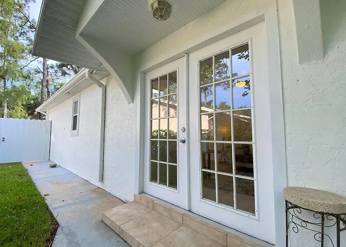Cheerfull 4/Bed/ 3 Bath / Pool / Best Location