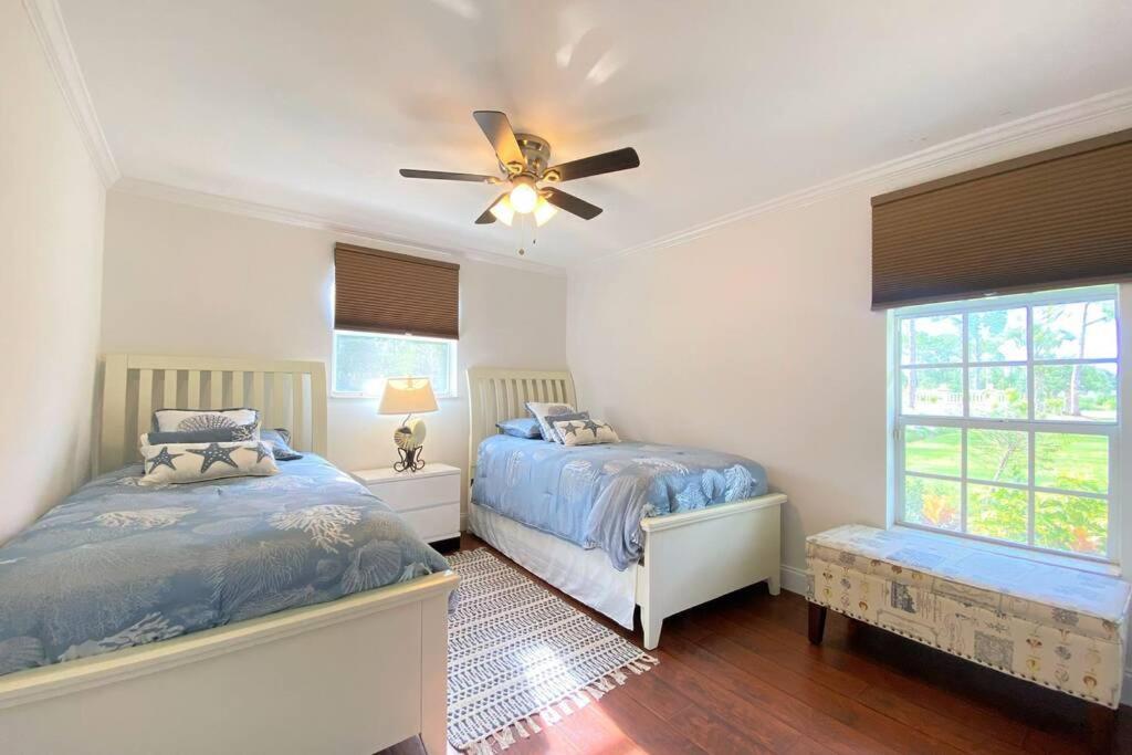 Cheerfull 4/bed/ 3 Bath / Pool / Location * North Naples